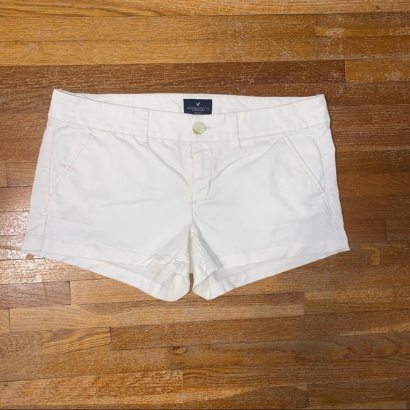 American Eagle Outfitters Pants - American Eagle Shorts. Size 10. Off-White.